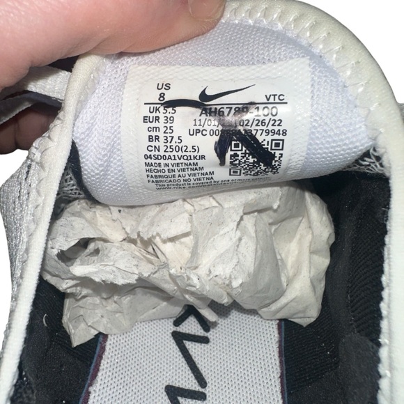 Nike Women's Air Max 270 White/Black Sneakers Sz 8 - Picture 10 of 12